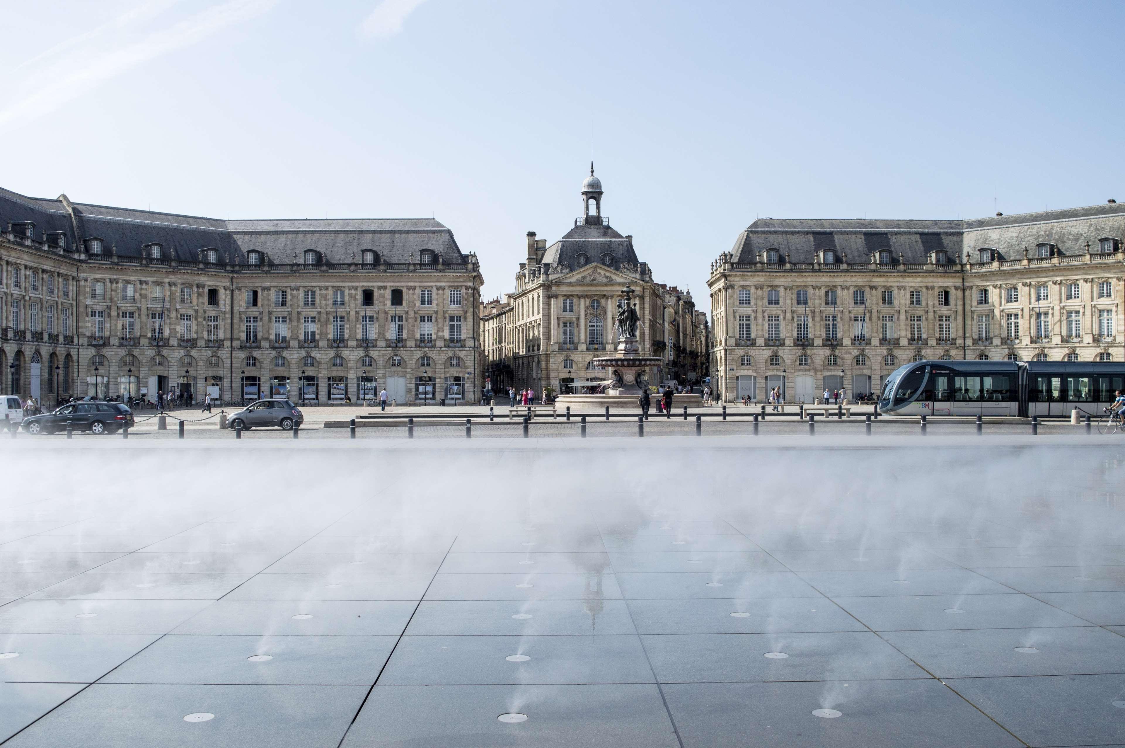 Kyriad Bordeaux Nord Sainte Eulalie Экстерьер фото