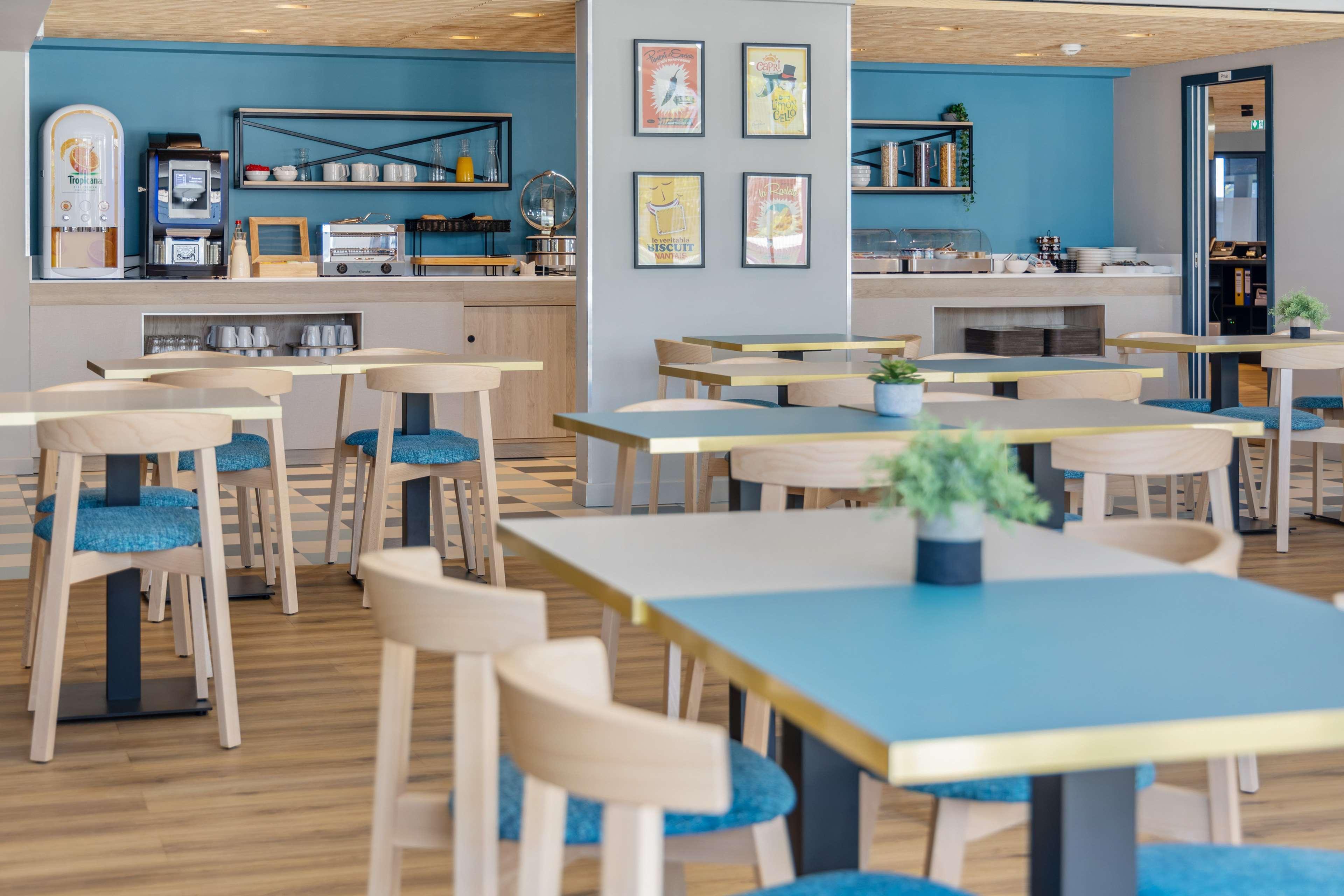 Kyriad Bordeaux Nord Sainte Eulalie Экстерьер фото