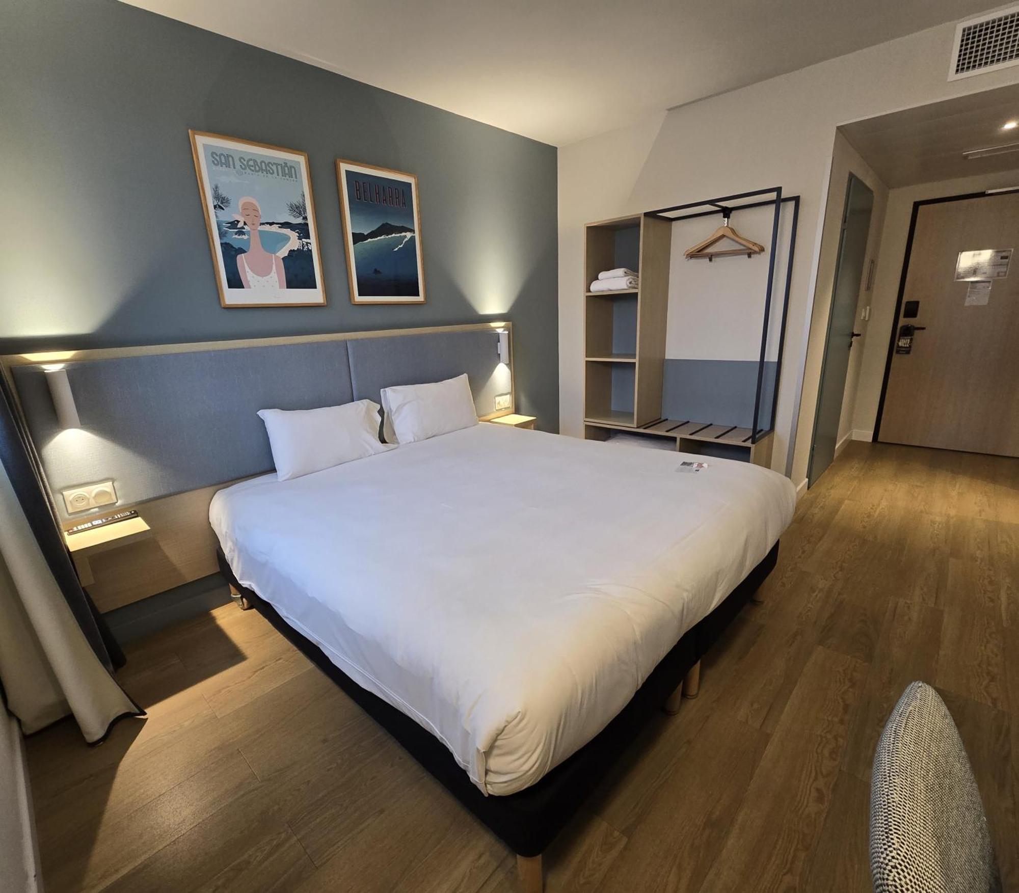 Kyriad Bordeaux Nord Sainte Eulalie Экстерьер фото