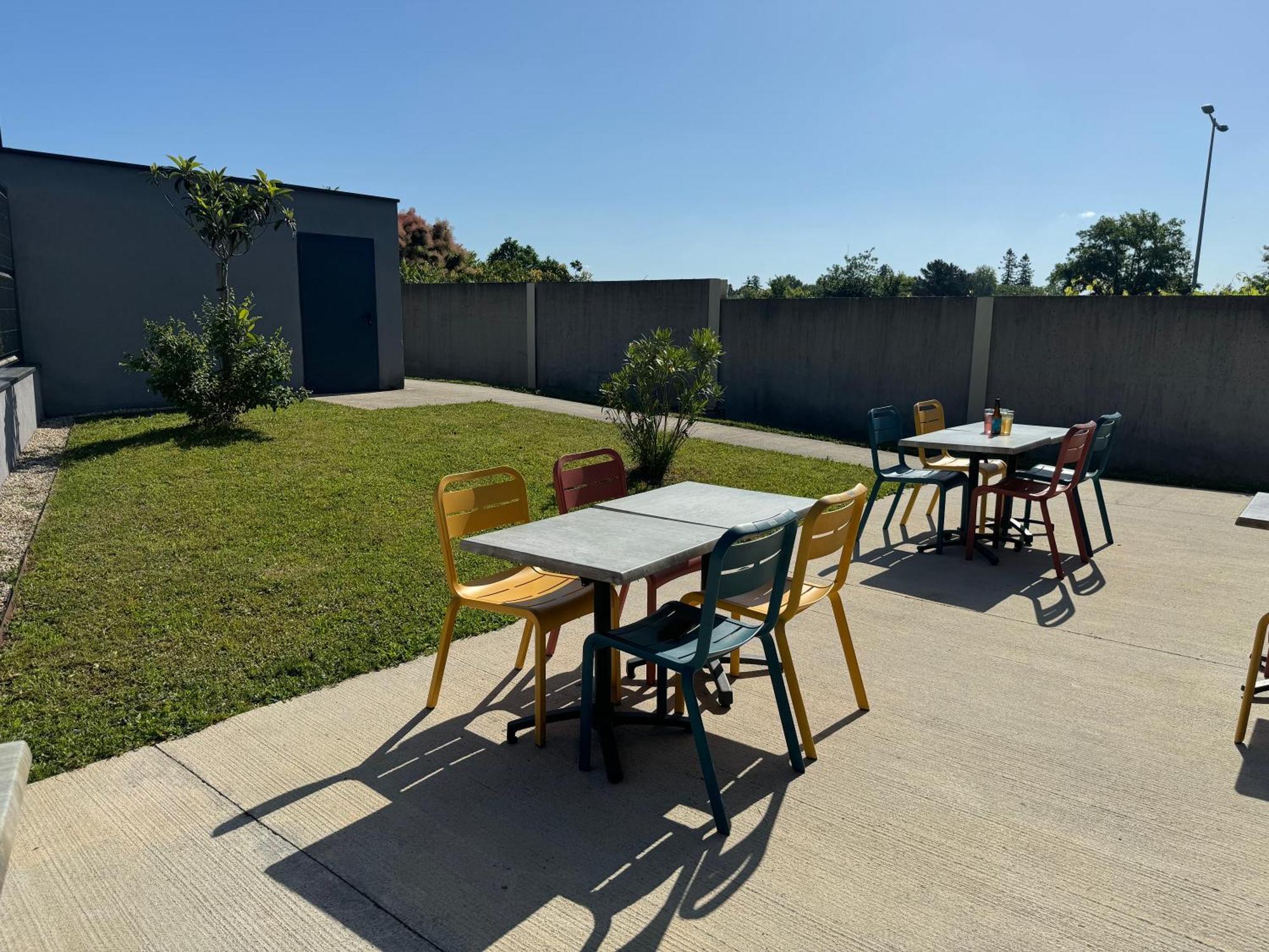 Kyriad Bordeaux Nord Sainte Eulalie Экстерьер фото